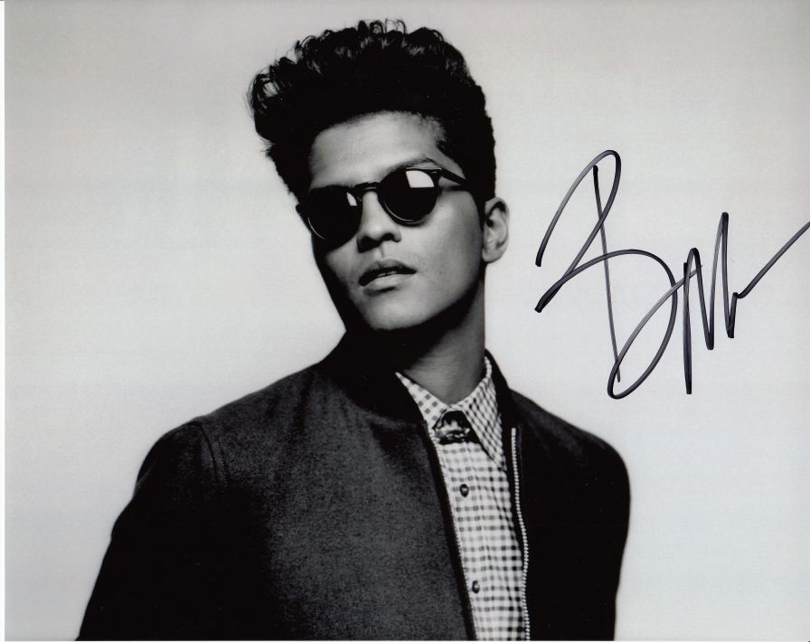 Bruno Mars Sign